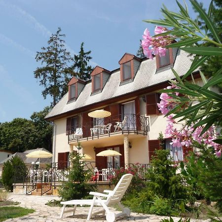 Balaton Art Guesthouse Balatonszárszó 외부 사진