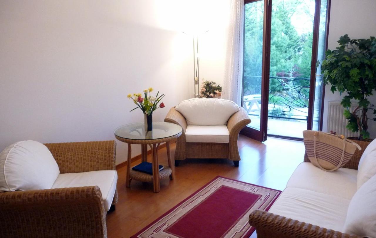 Balaton Art Guesthouse Balatonszárszó 외부 사진