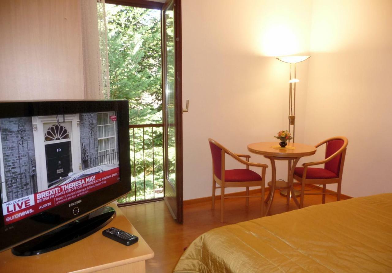 Balaton Art Guesthouse Balatonszárszó 외부 사진
